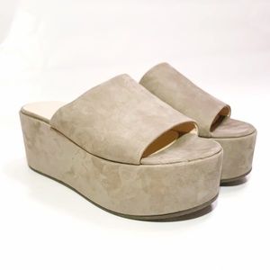 NWOT // Dee Keller - McKoy Flatforms // size 7